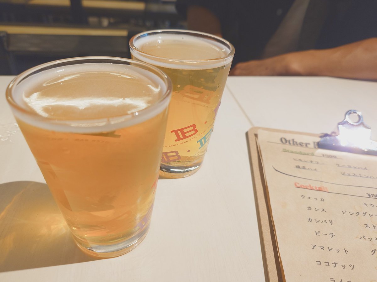 横浜で（も）飲んでる