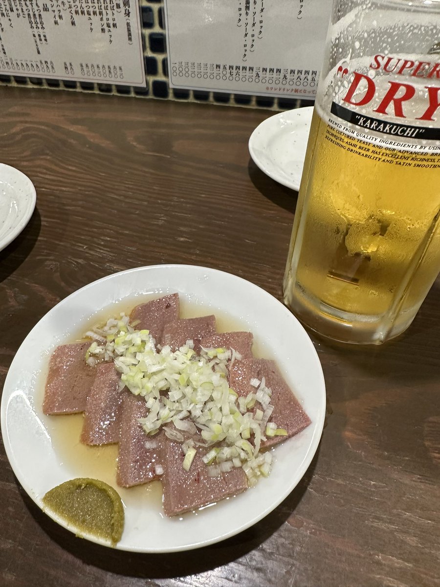 昨日は妻と琴似飲み
子供を連れて行けないところで、旬菜てるともつ焼きかど