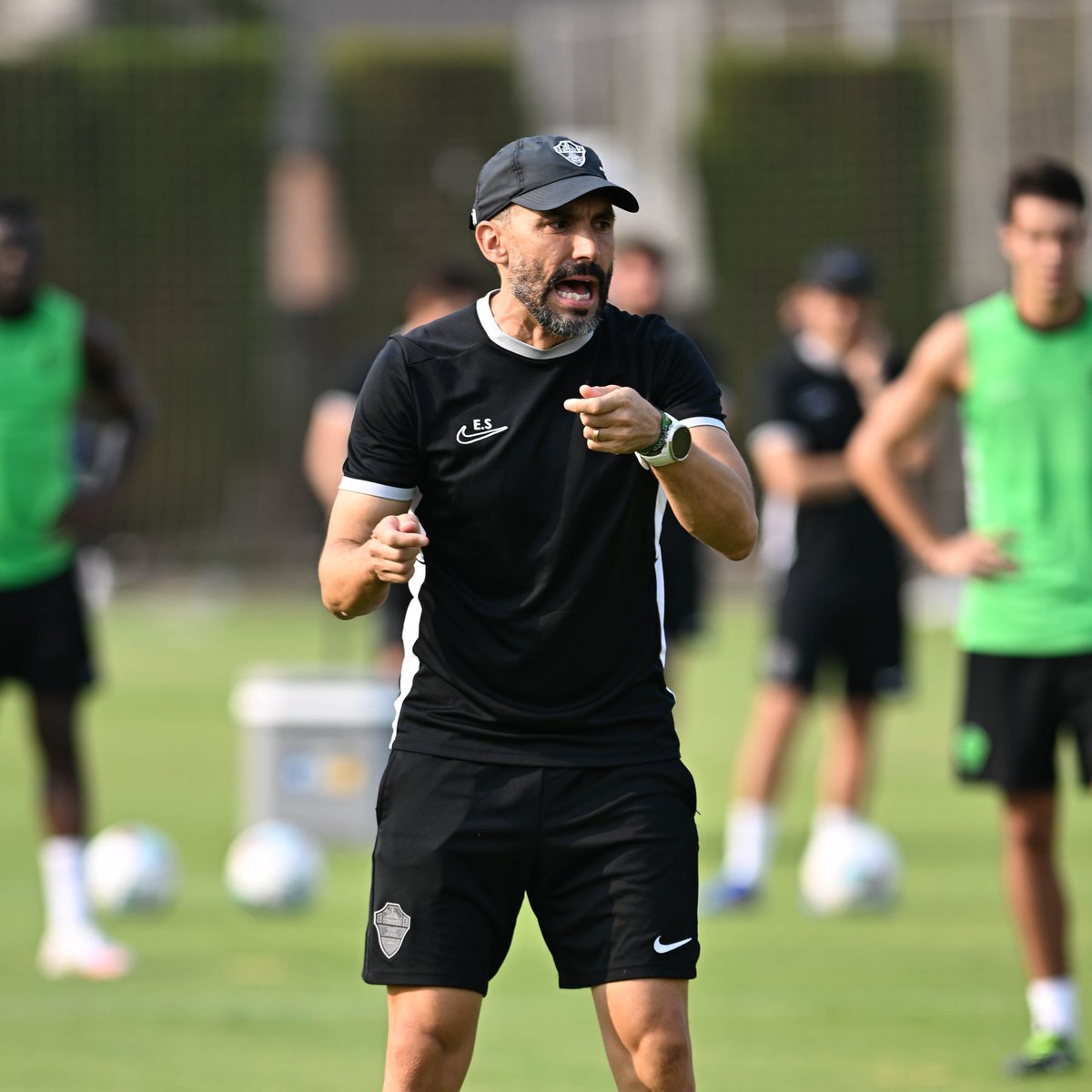 asierhuebra's tweet image. Análisis Semanal: Elche CF

Es en este inicio de liga el único club junto a FC Barcelona y Real Madrid que aún no ha perdido.

Sarabia le ha dado un estilo reconocido al equipo, una guía acertada o no, pero un camino que marca la trayectoria a seguir.

[Hilo]