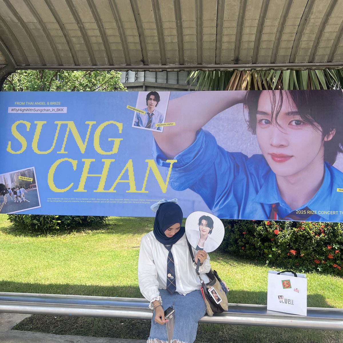 sjhnjm's tweet image. ขอลงเก็บไว้ในนี้สักหน่อย รักซองชานมากเลย ขอบคุณทีมงานทุกคนนะคะ🤏🏻
ไม่ได้ถ่ายป้ายข้างอิมแพคเลยคนเยอะมั่ก;—;
แล้วใครจะสุ่มได้น้ำเดิมสองวัน5555555
#FlyHighWithSungchan_in_BKK