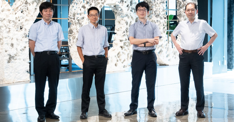 IHI_ad's tweet photo. 【事業部門と共同で研究開発進めアンモニアエンジンの実証成功】

IHIとIHI原動機は「CIMAC Congress 2025」でアンモニア燃料エンジン開発に関する講演を行い、CIMAC会長賞受賞という快挙を成し遂げました。

開発メンバーに、道のりを振り返ってもらいました。

#coretech
