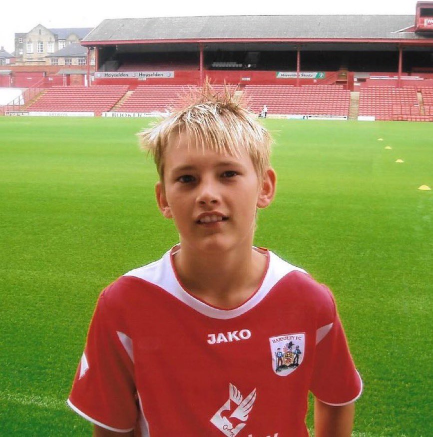 Join us in the 18th minute at Oakwell on Sat 27 Sept for a minute’s applause to remember lifelong Reds fan Bradley Kilner. ❤️

Bradley tragically passed away on 2 Sept. Let’s make it a moment his family will never forget.

Men — it’s okay to talk.

#AMinuteForBradley #YouReds