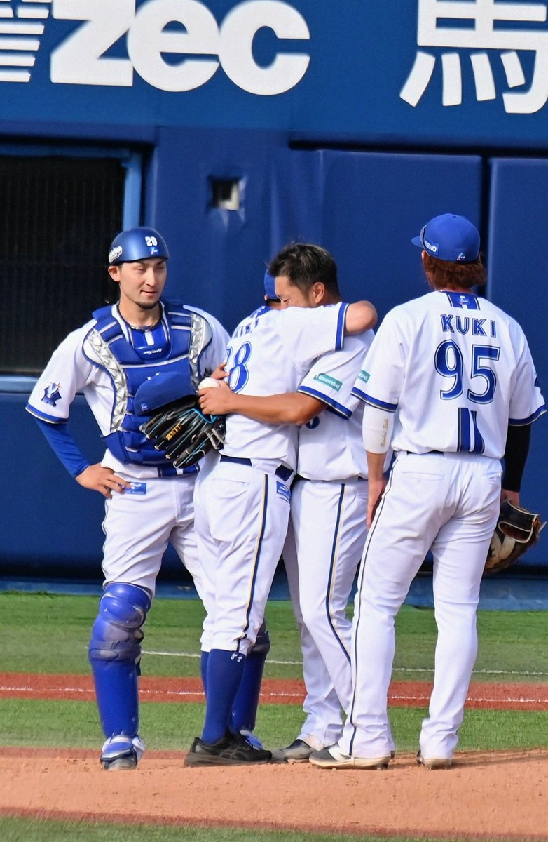 WellerGallagher's tweet image. 9/23 スカスタ #森唯斗 選手ありがとうナイピでした😢