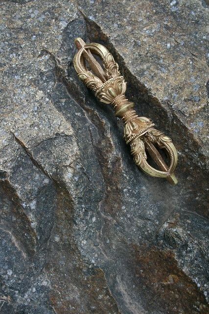 tez4d's tweet image. Never forget, you come from a civilisation that carved thunder into weapons.