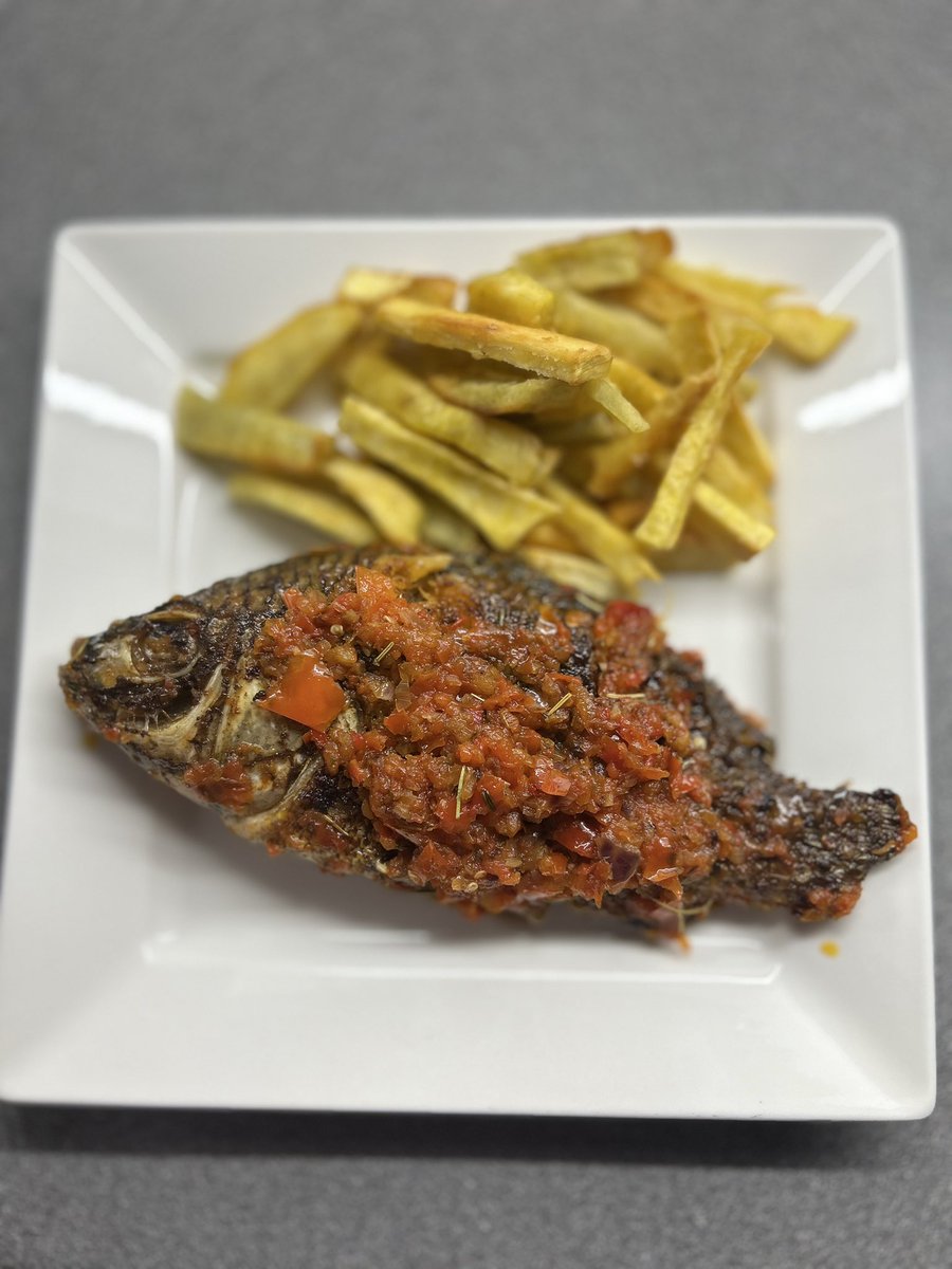 nutz_n_chops's tweet image. Good Morning Fam😃

A friendly reminder that we can be anything you want us to be when you place your orders from us😄😄

Want sweet and yummy?
Scrumptious and delicious?
Healthy and nutritious?

We got you covered, just call/whatsapp-08039108947

📍Abule Egba,Lagos