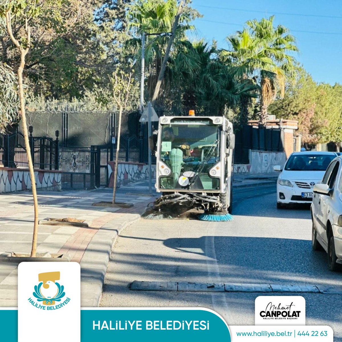 Daha temiz bir Haliliye için her noktadayız. 🧼 

📍 Temizlik İşleri Müdürlüğümüze bağlı ekipler; cadde, sokak, meydan ve parklarda süpürme, yıkama ve hijyen çalışmalarını titizlikle sürdürüyor.  

#BirSevdadırHaliliye