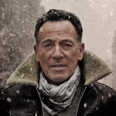 Happy Birthday to Bruce Springsteen. Born this day in 1949 in New Jersey. American singer songwriter. Nicknamed “The Boss”, he has become known for his poetic, socially conscious lyrics and energetic stage performances  #BruceSpringsteen 🎂🎉