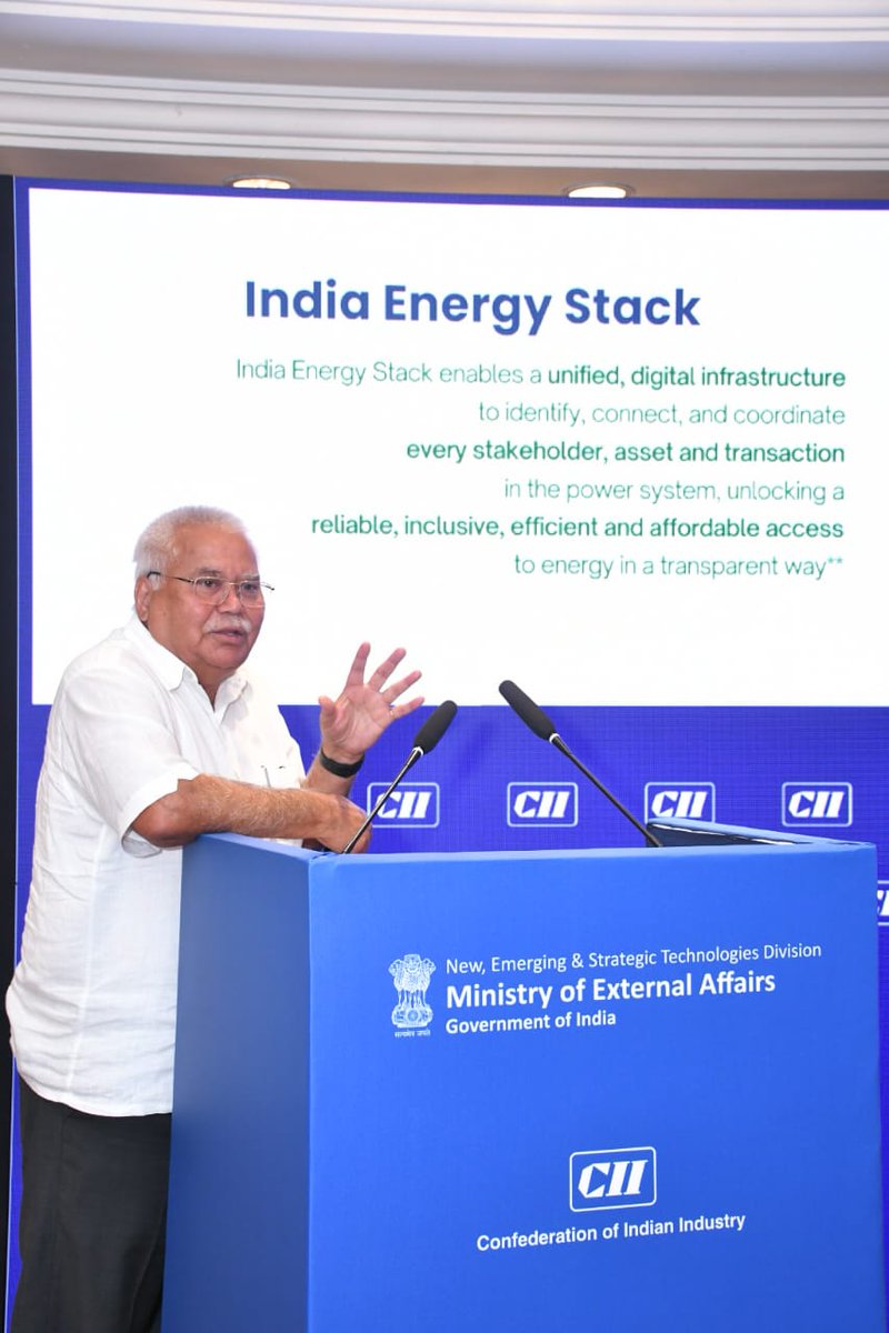 CIIEnergy's tweet image. Dr Ram Sevak Sharma, Chair of the India Energy Stack Task Force and Former Mission Director of UIDAI, delivered an insightful presentation on the India Energy Stack and Utility Intelligence Platform, highlighting innovations driving India’s energy transition.