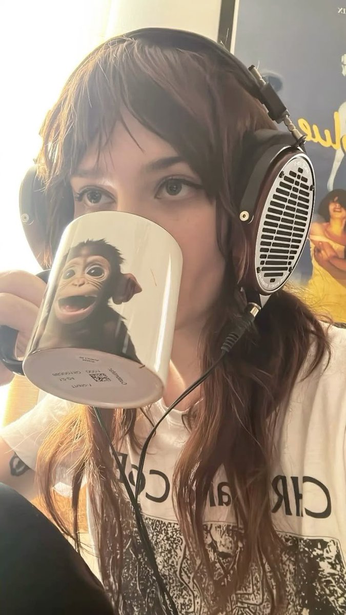 sophie thatcher files (@soapyfiles) on Twitter photo 