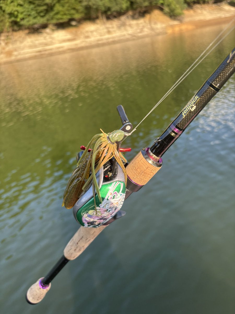 安定のタクジグ10gにフラッグツイン
おにゅーのリールで釣ったのもポイント高い