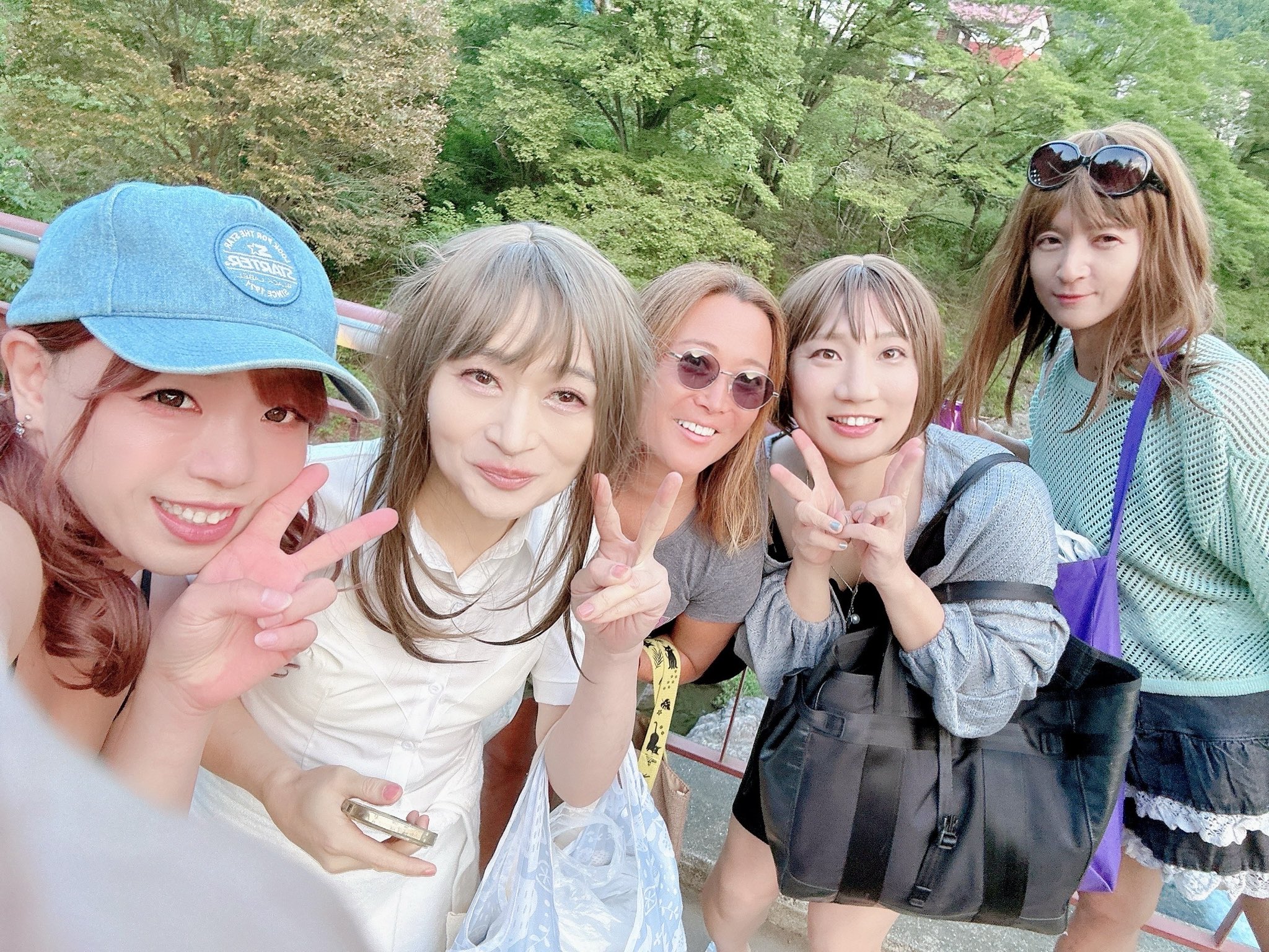 みどり様 Amazon | ミドリ カッタ― XS えんじ 35528006 | カッターナイフ