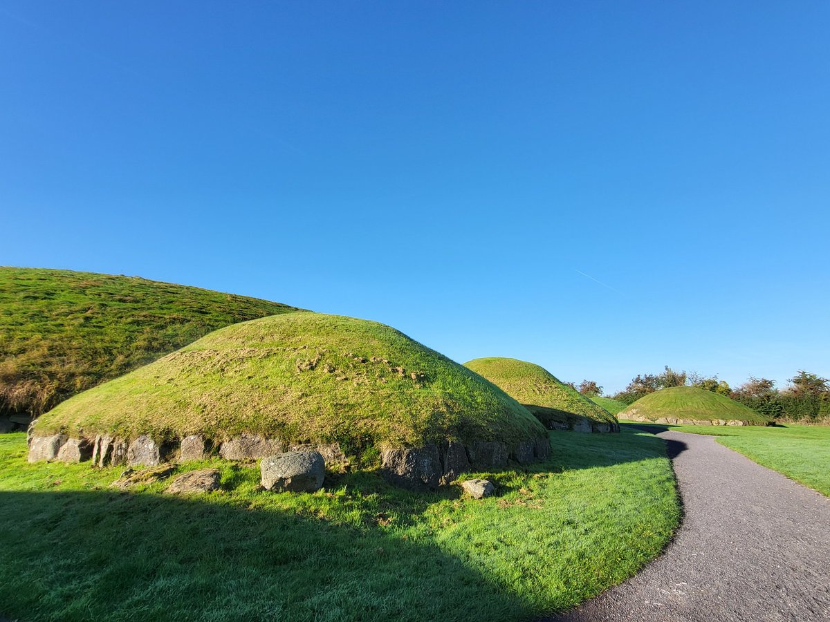 brunaboinneOPW's tweet image. Good morning from #Knowth. What a beautiful, crisp autumnal morning☀️
📷 Peter C
#keepdiscovering  #jewelsofhistory