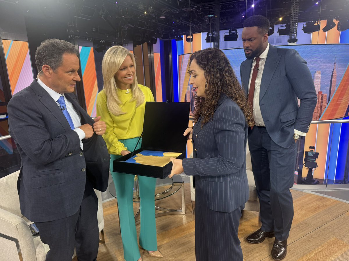 Ainsley Earhardt tweet media