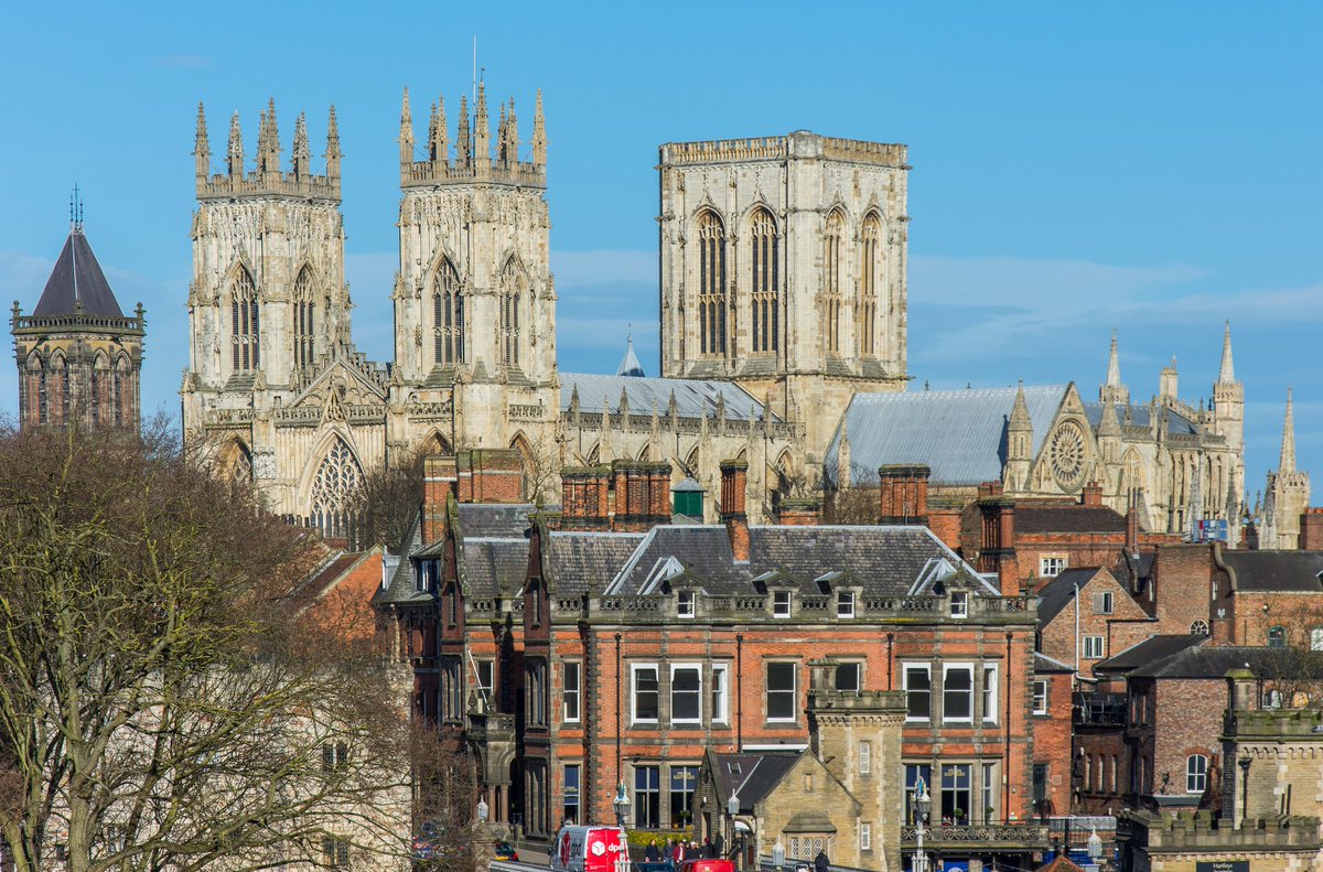 🚨Exciting #Postdoc opportunity in the Fogg &amp; Antson labs at YorkUni: 3-year post to explore the #StructuralBiology &amp; mechanism of viral DNA-packaging motors using cutting-edge #CryoEM, biophysical and molecular approaches. Apply by 9th Oct at bit.ly/3Iz3bOu #ScienceJobs