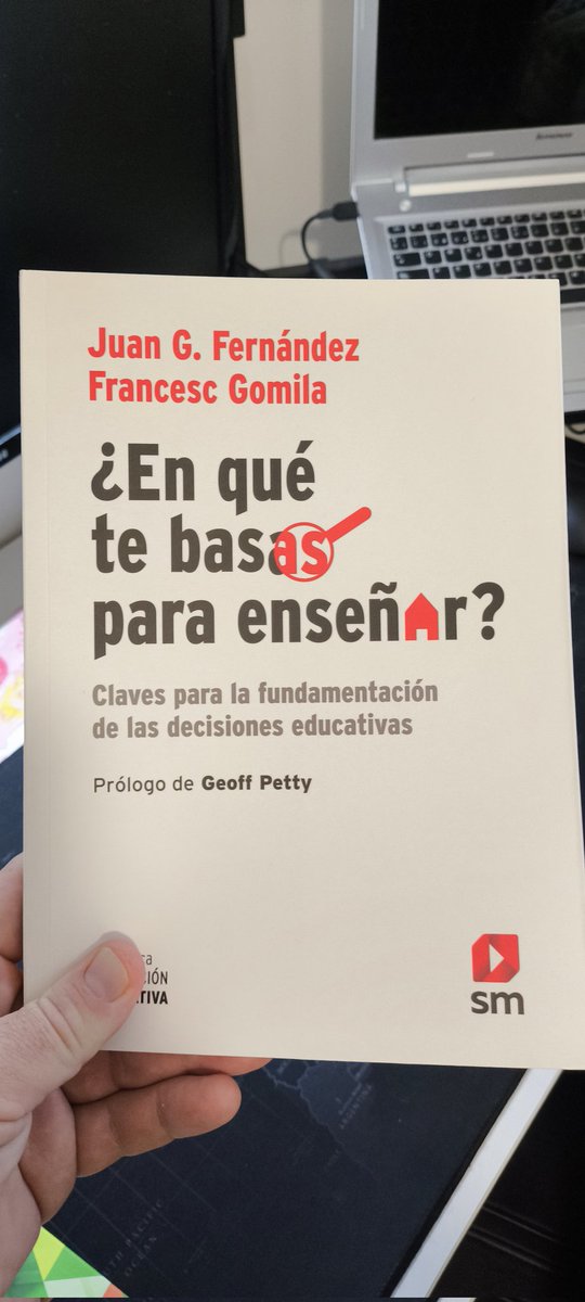 Bueno, pues confirmado, ya tengo libro para la asignatura "Lineas emergentes en investigación educativa" del recién aceptado Máster en Innovación e Investigación en Educación de este curso en la <a href="/ujaen/">Universidad de Jaén</a> 
Lo he disfrutado muchísimo <a href="/JuanEldelblog/">Juan (el del blog) Fernández</a> 
👏👏👏