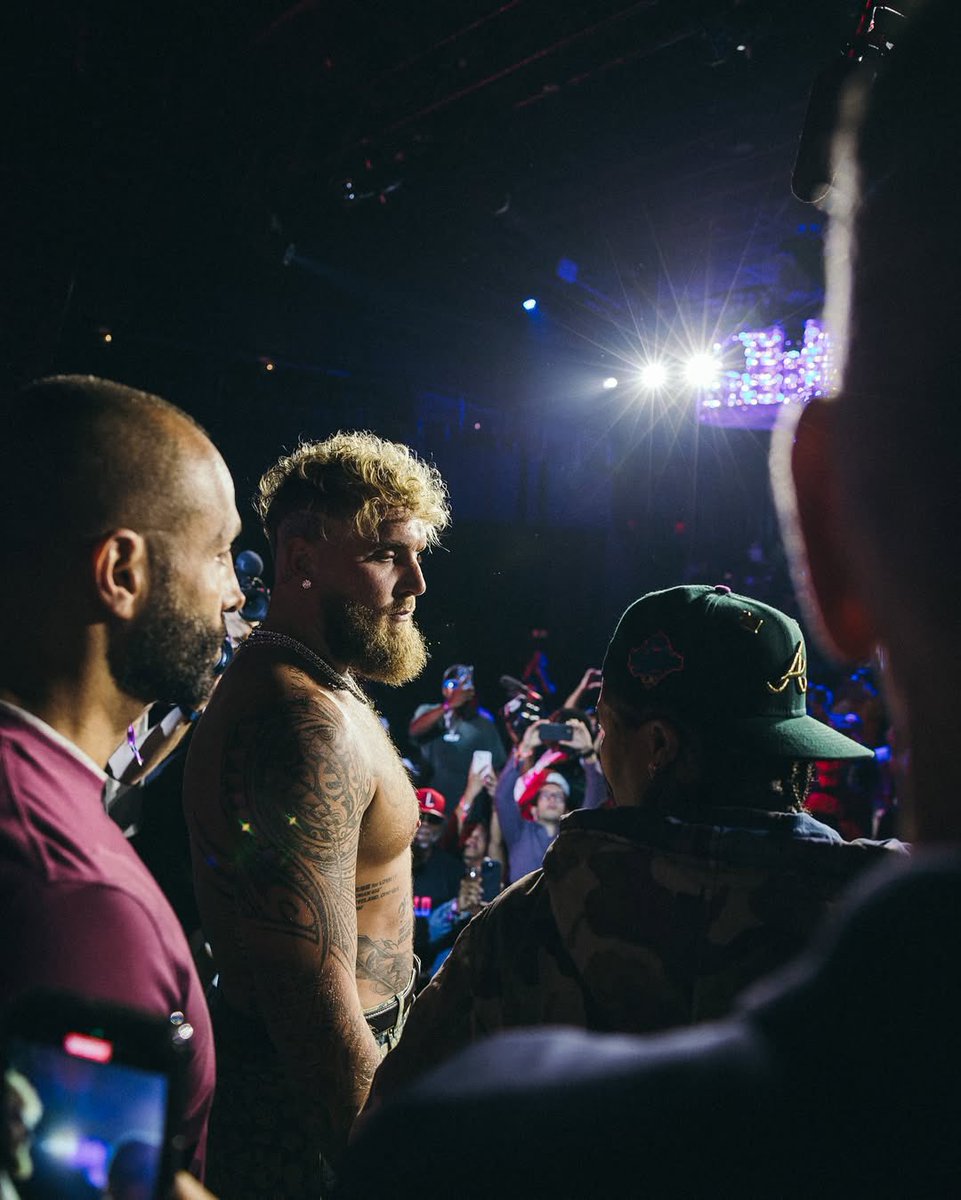 Made you look. The size difference is bigger or the experience difference?