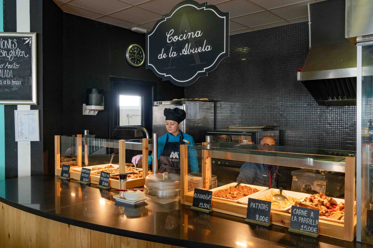 Busques feina i t'agrada la muntanya, la neu i l'hivern? <a href="/AramonCerler/">CERLER (Aramón)</a> <a href="/AramonPanticosa/">PANTICOSA (Aramon)</a> <a href="/AramonNdTeruel/">NIEVETERUEL (Aramon)</a> inicien el procés de selecció de personal per a aquesta temporada amb prop de 200 vacants laneualdia.com/aramon-inicia-…