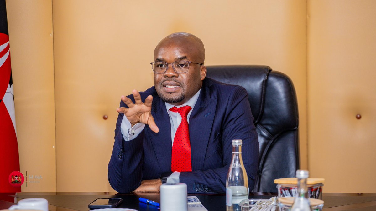 Honoured to meet PS <a href="/InteriorKE/">Ministry of Interior | Kenya</a> Dr <a href="/ray_omollo/">Dr. Raymond Omollo — CBS</a> &amp; @SpokespersonGok <a href="/MwauraIsaac1/">Dr. Isaac Mwaura CBS</a> today. We discussed how strong communication systems and secure telecoms infrastructure can empower citizens, advance Government priorities and support national security.