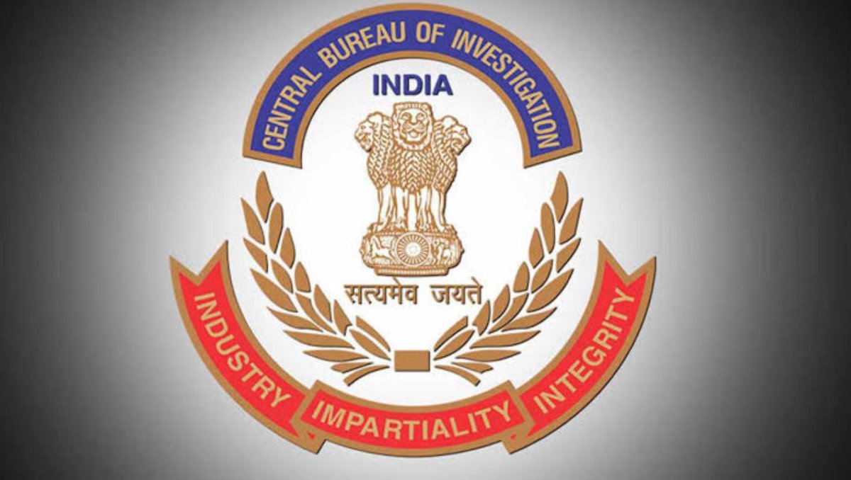 apnlivehindi's tweet image. Mumbai: इगतपुरी कॉल सेंटर छापे में बड़ा खुलासा, पुलिस को बदनाम करने की साजिश नाकाम, CBI ने देशभर में कई फर्जी कॉल सेंटरों पर मारी रेड

apnnews.in/state-news/mum…

#Mumbai #CallCenterRaid #CBI #FakeCallCenters #Igatpuri #IndiaNews #BreakingNews #FraudAlert #nasik #mumbainews