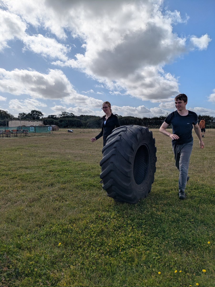 Adventurefields's tweet image. Would your mate beat you at THIS? 
Farmer Olympics = guaranteed laughs!👩🏼‍🌾🚜

Contact us: contact@thetournamentground.co.uk
Or visit: thetournamentground.co.uk

#NottinghamshireDaysOut #BlythUK #EastMidlandsAdventure #NottsAdventure #UKFarmFun #RuralAdventures #ArcheryLife #AxeThrow