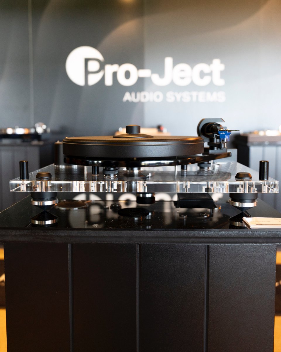 HenleyDesigns1's tweet image. We are thrilled for another year showcasing our wide variety of high-end audio products at UK Hi-Fi Show Live.

Drop a thumbs-up in the comment section if we&apos;ll see you there!

#HenleyAudio #Ascot #UKHiFiShowLive #HighEndAudio