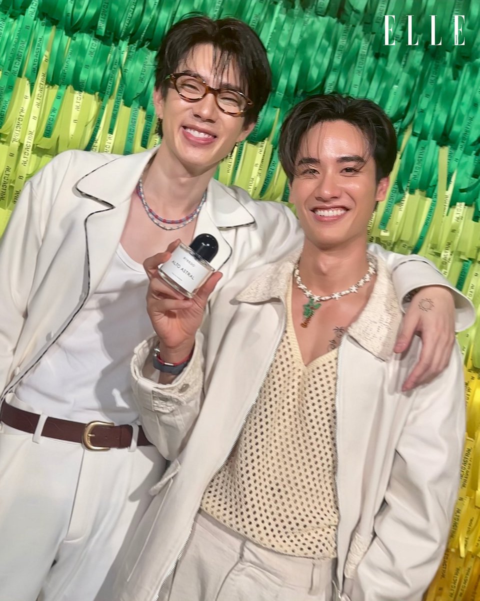 สุดหล่อตัวหอม! อยู่กับสองหนุ่มออฟ จุมพล <a href="/off_tumcial/">Tumcial</a> และเต ตะวัน <a href="/Tawan_V/">เทย์ทาวาฬ</a> ในงานเปิดตัวกลิ่นล่าสุด Alto Astral จาก Byredo ที่หยิบแรงบันดาลใจจากประเทศบราซิลมาสร้างกลิ่นหอมที่น่าสนใจ 

#ELLEThailand  
#Byredo
#ByredoAltoAstralxOffJumpol
#ByredoAltoAstralxTayTawan