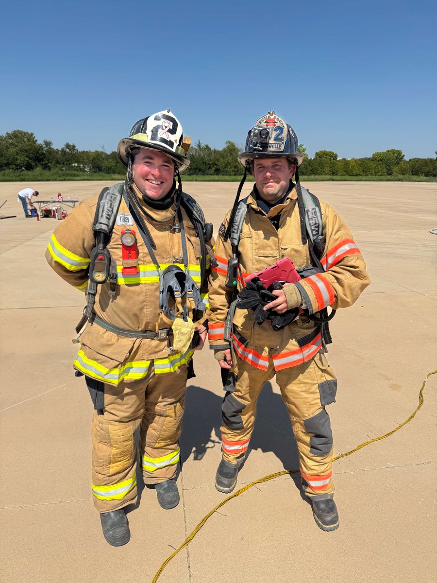 SEA_Engineering's tweet image. Between live burns, panel discussions, networking and mock direct and cross examinations, the S-E-A team had a great time learning, sharing, and interacting with all in attendance at DRI Fire Science earlier this month. 

#fireinvestigation #fireprotection #electricalengineering