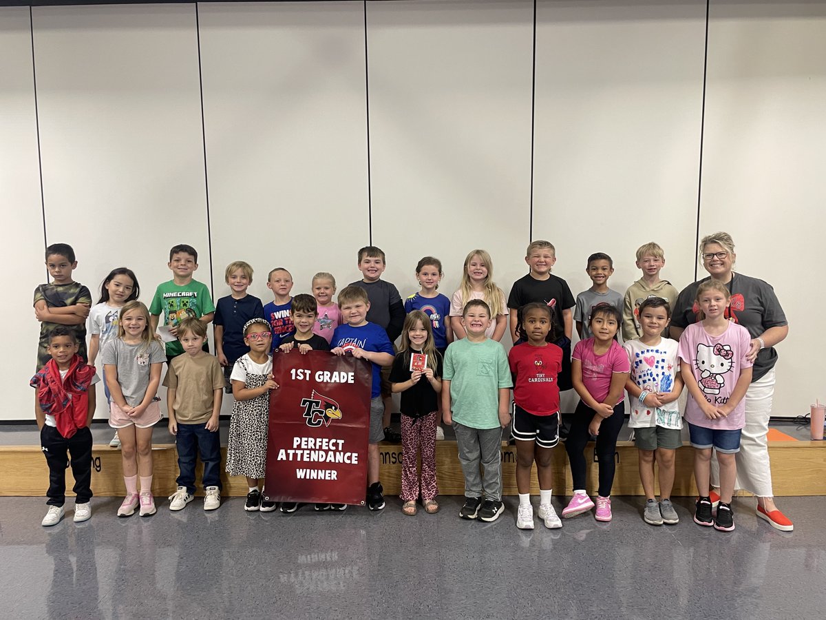 TC_Schools_KY's tweet image. 𝐂𝐋𝐀𝐒𝐒𝐑𝐎𝐎𝐌 𝐀𝐓𝐓𝐄𝐍𝐃𝐀𝐍𝐂𝐄 𝐖𝐈𝐍𝐍𝐄𝐑𝐒! Each grade level classroom at TCPC with the highest attendance for the week gets to display a banner.
Congrats to the winners!
K - Olivia Weeks’ class
1- Jamie Judd's class
2- Samantha Spalding's class
#tcpride #tcpc
