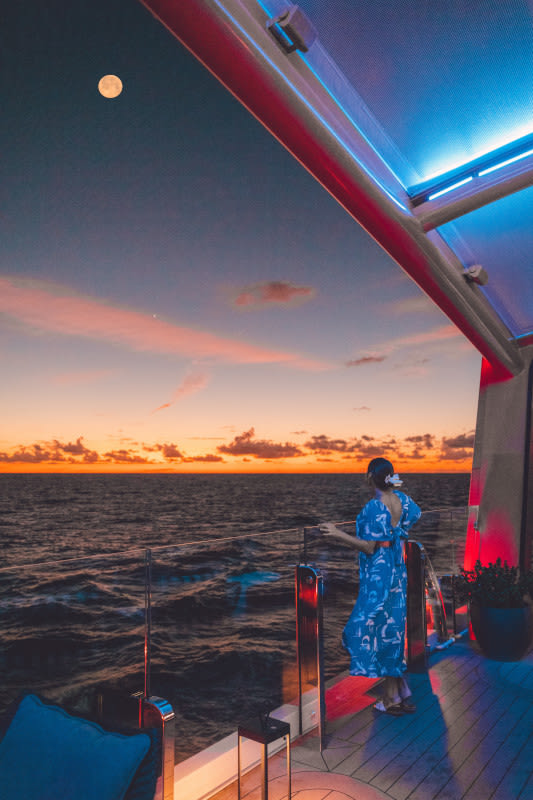 There’s nothing quite like a sunset at sea! 🌅
For those who’ve sailed with Celebrity Cruises, where’s your favorite spot to catch that breathtaking view? 

Comment below or reach out to me to start planning your next sunset adventure!