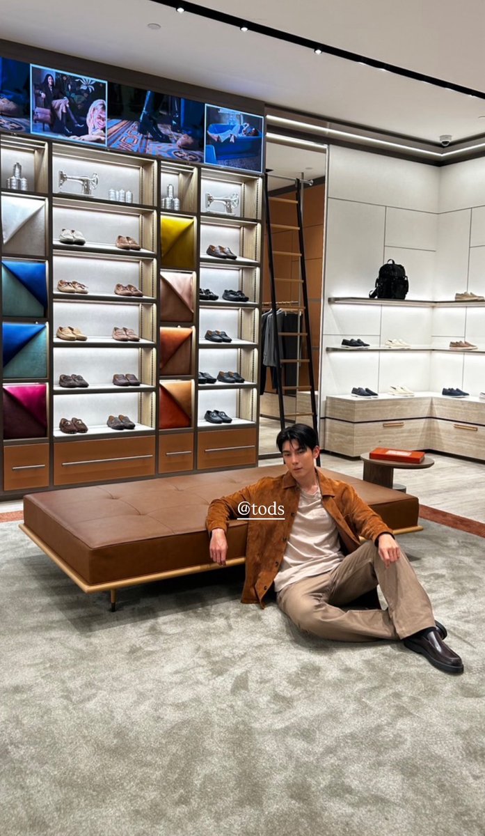 MewsuppasitTH's tweet photo. 📸 IGS: MewSuppasit Update

🤩🤩  @Tods 

MEW X MILANO FW SS26

@MSuppasit 
#Tods #TodsxMew #TodsThailand #TodsSS26 #MewSuppasit 
#TodsMilanoxMew https://t.co/xoYXhJSiw5