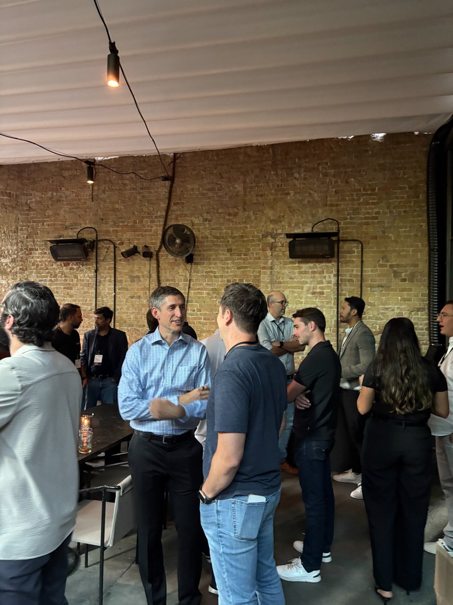 SourceFuse's tweet image. Innovation happens when brilliant minds come together.
Our recent @DeepgramAI x #SourceFuse event brought tech leaders & entrepreneurs together to explore the future of #VoiceAI.
Excited to keep driving #DigitalTransformation through meaningful partnerships.