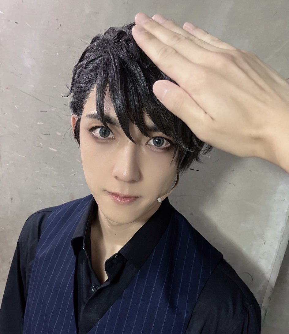 青山さん、お誕生日おめでとうございます🎉
すり👋　キリッ✨
#スタンドマイヒーローズ　#スタマイ
#舞台スタマイ　#スタマイステ