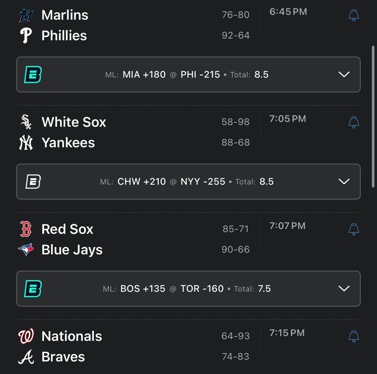 HooveLocks tweet media