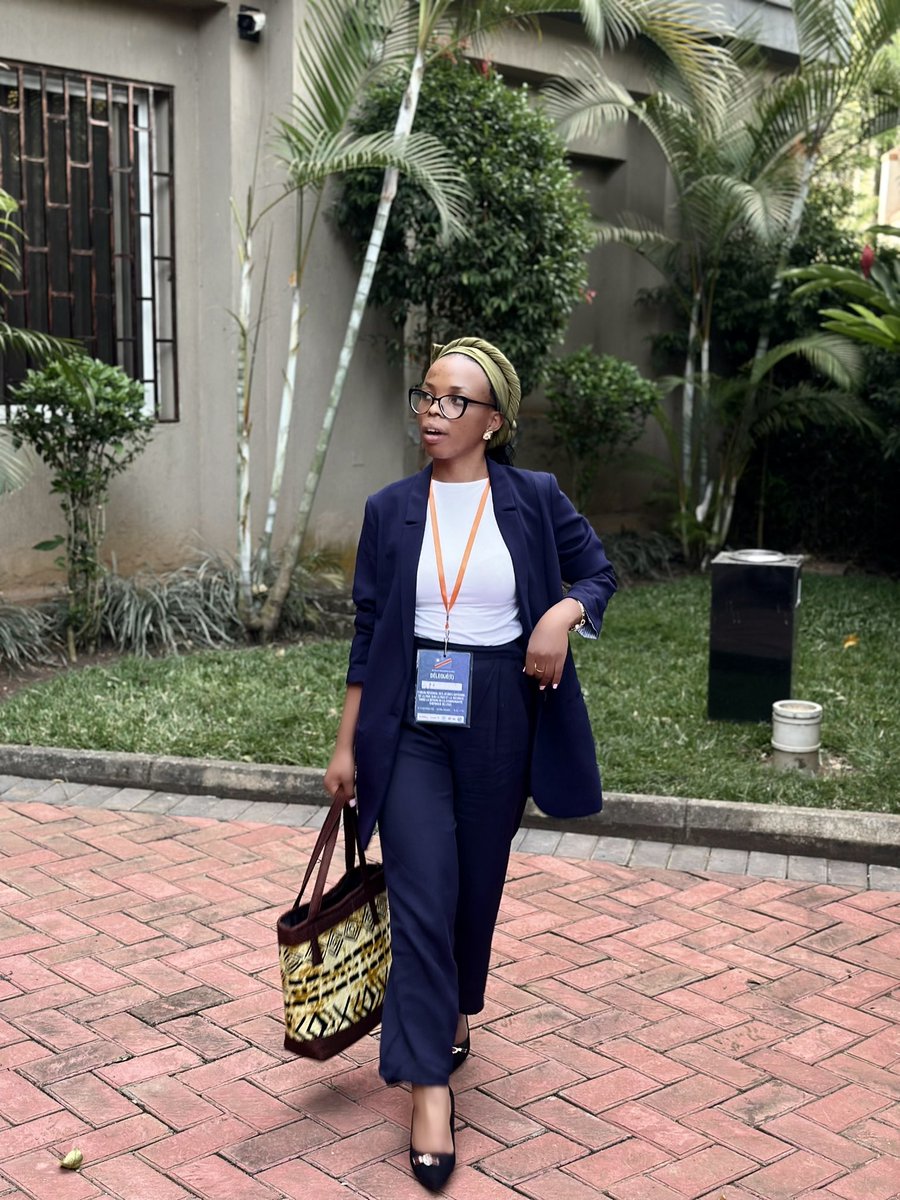 ATOSHAESTHER2's tweet photo. Ces trois derniers jours en Ouganda, j’ai eu le privilège de co-modérer et participer à des panels sur la consolidation de la paix dans la région de l’EAC.

En tant que jeunesse, nous devons dépasser les divisions, bâtir des institutions responsables et transformer la dépendance https://t.co/km1Ds2UQPy