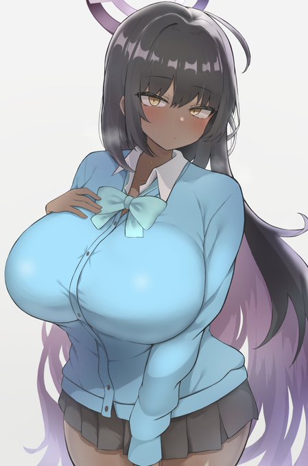 嫌ではないが…こういうのが好きなのか先生? #ブルーアーカイブ #角楯カリン