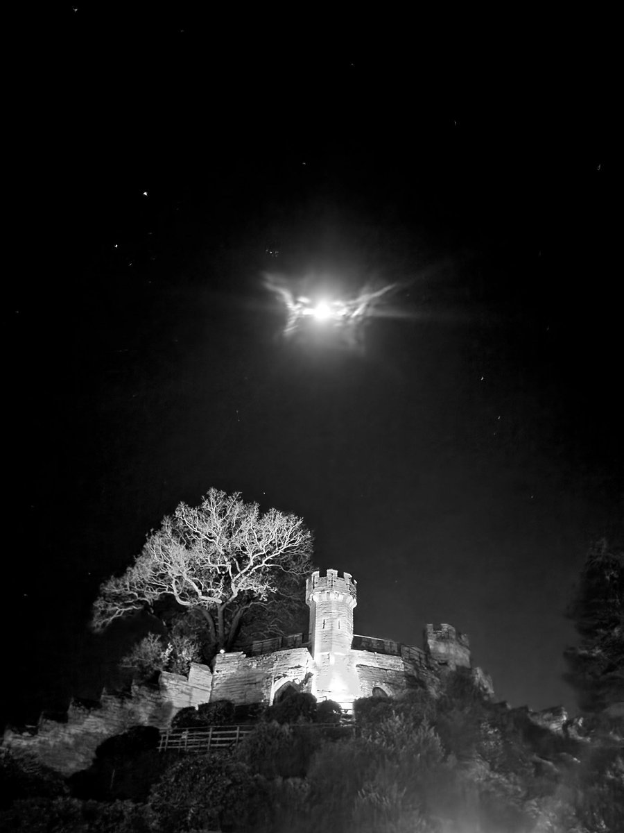 Seems so long ago now, when we investigated at Warwick Castle. What an amazing location. #Castle #paranormalinvestigation #haunted #history