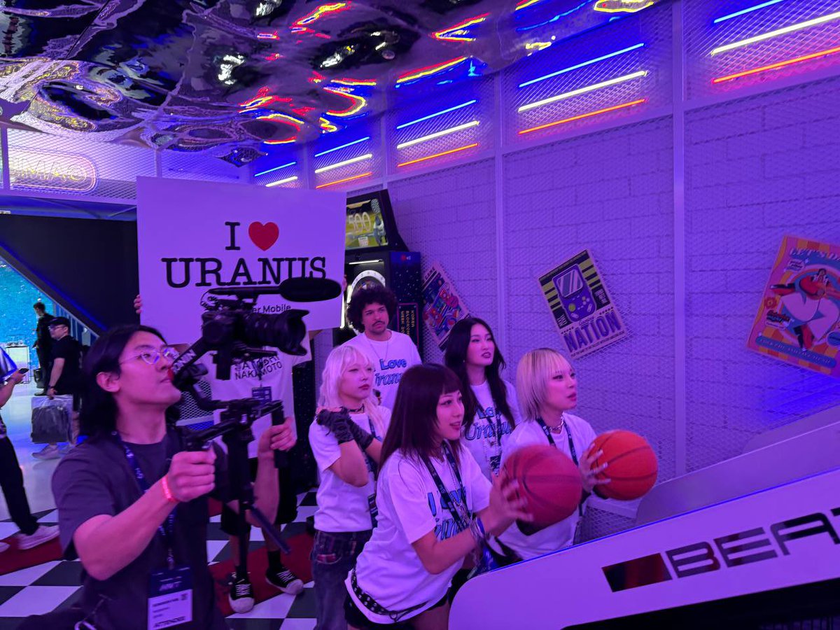 Balls deep in Uranus