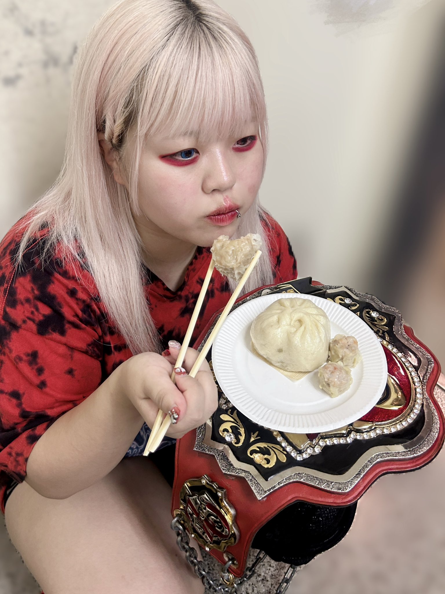 あちゃん 💜🩷❤️🧡💛💚🩵💙🤍 初めてのショートパンツは 正直、白目むき