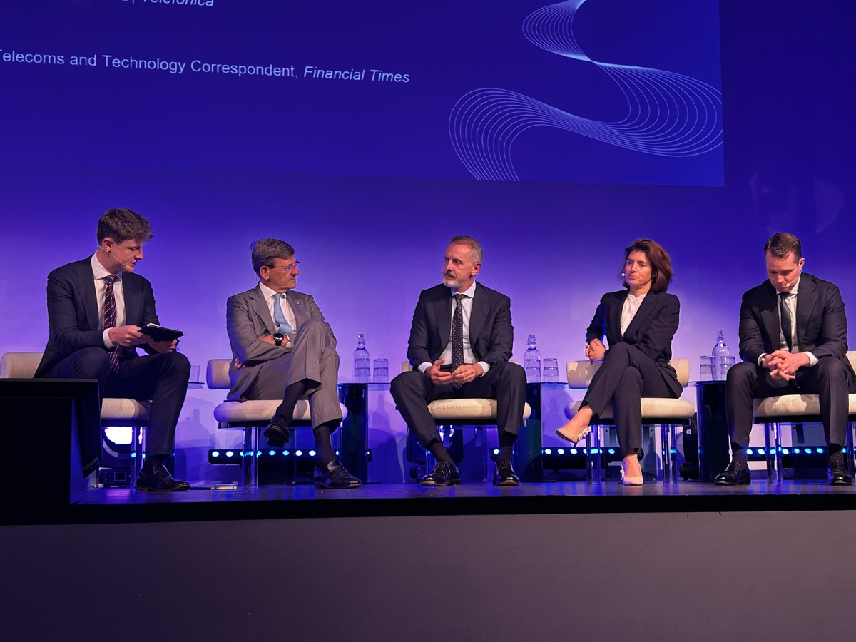 We need urgent actions; 
We need results; 
M Draghi Recommendations are the right things to do says <a href="/orange/">Orange</a> CEO <a href="/Cheydema/">Christel Heydemann</a> at the #FTConnectEurope