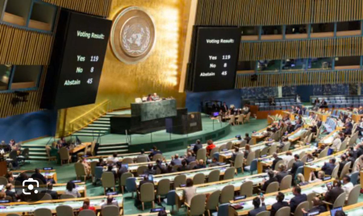 ثمانون عامًا مرّت على تأسيس الأمم المتحدة، التي تبقى ضرورة مطلقة لحفظ النظام والسلام في العالم. وفي ذكراها الثمانين، تعود القضية الفلسطينية إلى صدارة المشهد الدولي، مع اعتراف غالبية الدول الأعضاء بالدولة الفلسطينية، في لحظة مفصلية من الحرب على غزة حيث قُتل ما يقارب ١٠٠ ألف