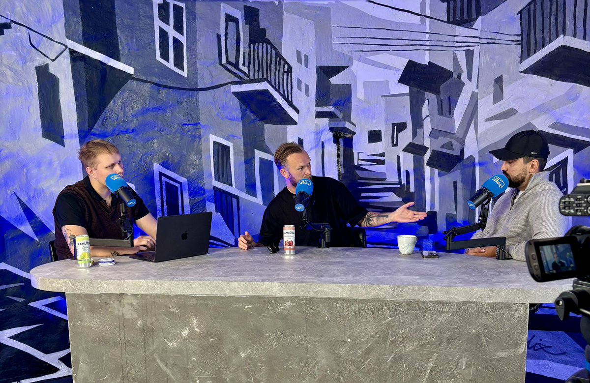 VI ÄR LIVE❗️

Följ oss här: youtube.com/live/OtS6RC9Ww…