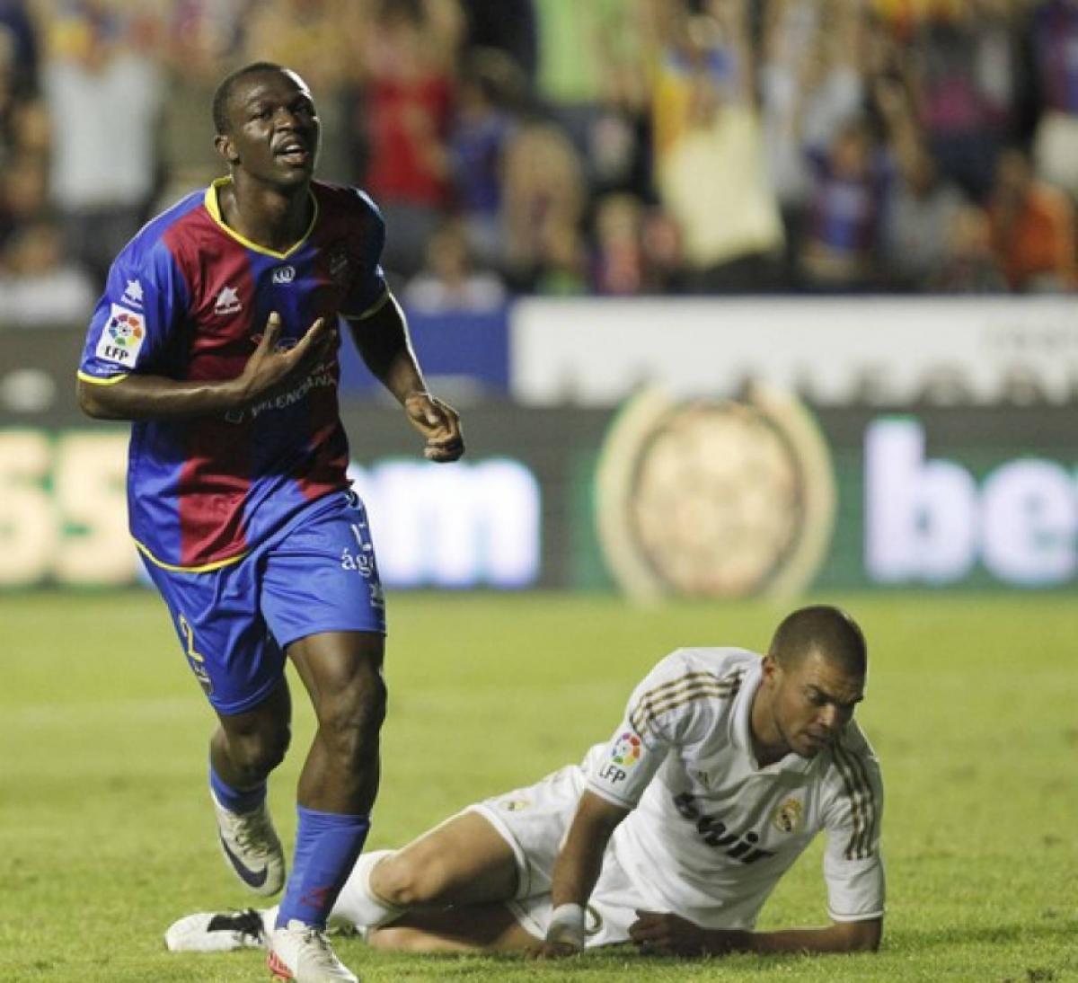 Buenos días 🐸🐸
🧠#MemoriaDeUnDuelo  
📆Temporada 2011-2012 
🏟️Koné eligió el mejor escenario para estrenarse con el <a href="/LevanteUD/">Levante UD</a>. Su primer gol ⚽ con la camiseta granota ante el <a href="/realmadrid/">Real Madrid C.F.</a>  encendió 💡 el Ciutat en una noche eterna. 🔵🔴 #LUDhistoria