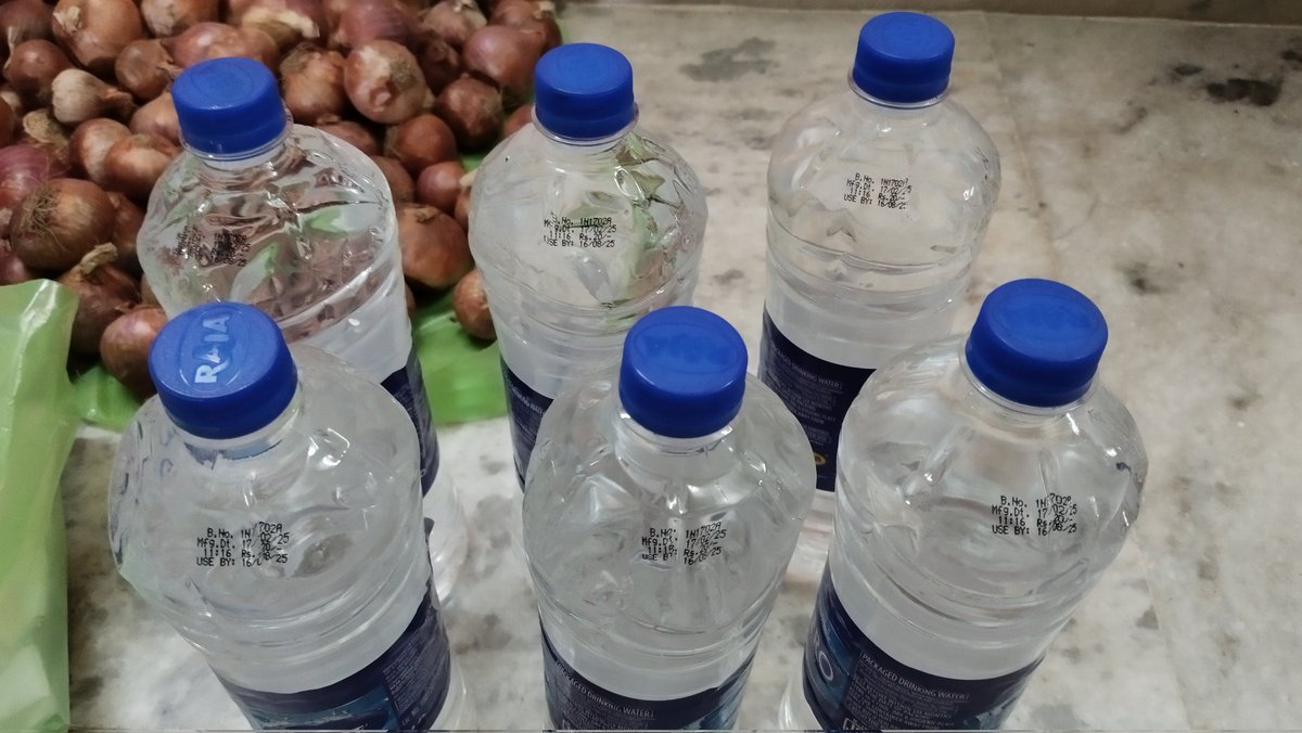 AtrijoM's tweet photo. Order Id: 17586090490291138A
Recieves all 6 Expired Nero water Bottle. Mfg Date: 17/2/25; Exp Date: 16/8/25 Batch No:-1N1702A 
Please Replace the product. @JioMart_Support @JioMart https://t.co/eipAwrbhHt