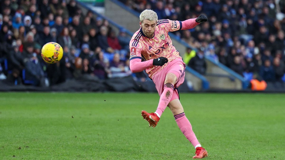 ℹ️ Informa <a href="/MatteMoretto/">Matteo Moretto</a>:

🔜 El Getafe está muy cerca de firmar a Patrick Bamford, delantero agente libre.

📊 El ariete internacional inglés de 32 años, cuenta con experiencia en la Premier League y Championship (Chelsea, Leeds United, Norwich, Crystal Palace...).