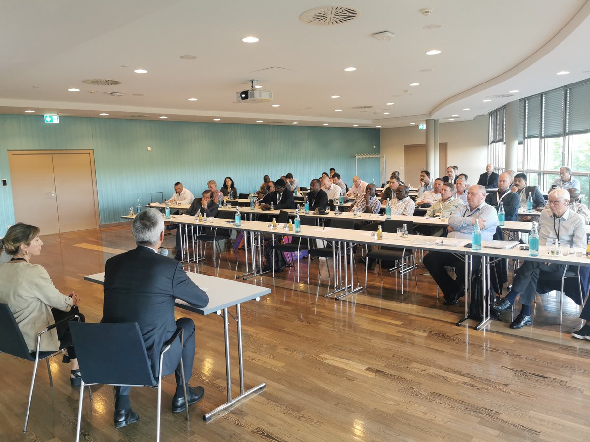 TobaccoGrowers's tweet image. 🗣️Mercedes Vazquez, @TobaccoGrowers, @michielreerink, AOI, and Maria Reymao, Universal Leaf at the ITGA 2025 AGM during #InterTabac #InterSupply discussed how regulatory frameworks directly affect #tobacco farming

👉tobaccoleaf.org/events/itga-an…