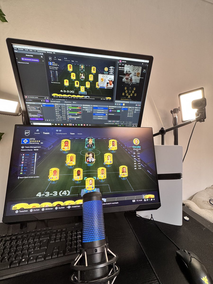 Wir sind Live!

•Packs
•Rivals
•SBC‘s

Kommt ran! 🔹

#live #FC26 #packs #twitch #twitchstreamer #gaming #mbappe #Dembele #BallonDor #smallstreamers