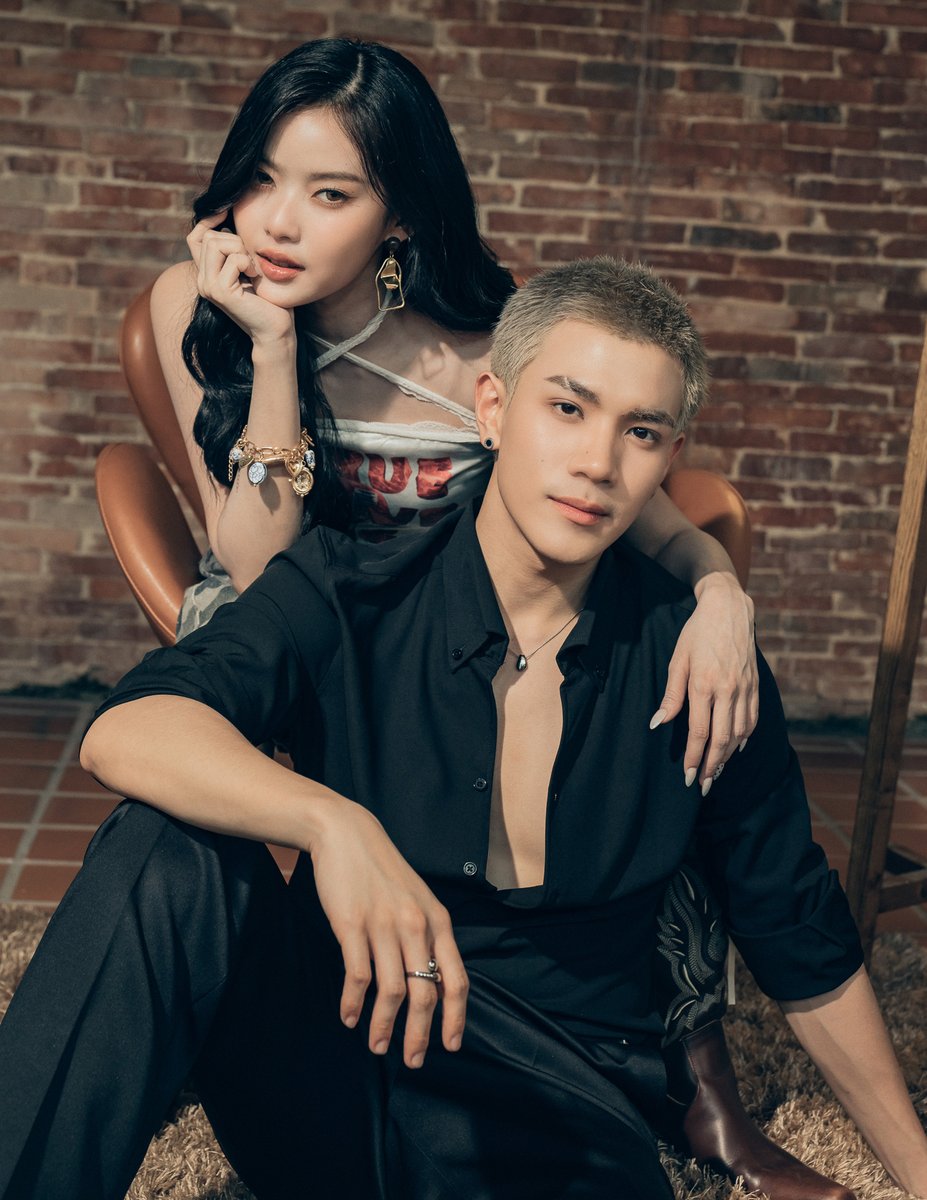 mintmag_th's tweet image. เสน่ห์ร้อนแรง! หนุ่ม #โฟร์ทณัฐวรรธน์ คัมแบ็คซิงเกิลใหม่ “Side To Side” พร้อมคว้าสาว ‘มาเบล’ #PiXXiE มาร่วมฟีเจอริ่ง สำหรับซิงเกิลนี้จะมีความแตกต่างกับซิงเกิลที่ผ่านมา มาในแนวเพลงสนุกๆ มีกลิ่นความเซ็กซี่ เล่าเรื่องราวของคนสองคนเจอกันแล้วรู้สึกชอบกัน…