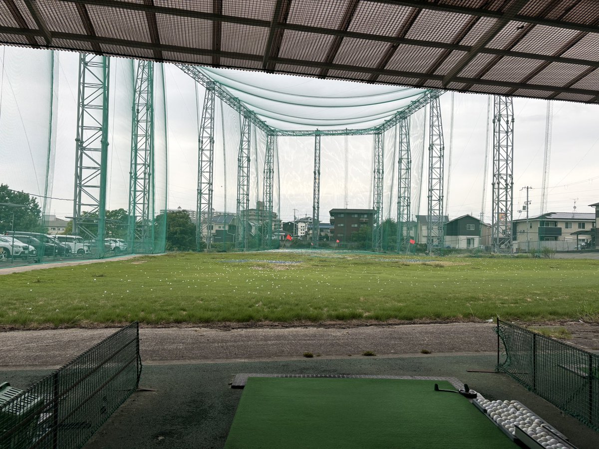 本日2回目🏌️
ボールとの距離が近いのかなぁ。次のラウンドまで日があるので色々試します。