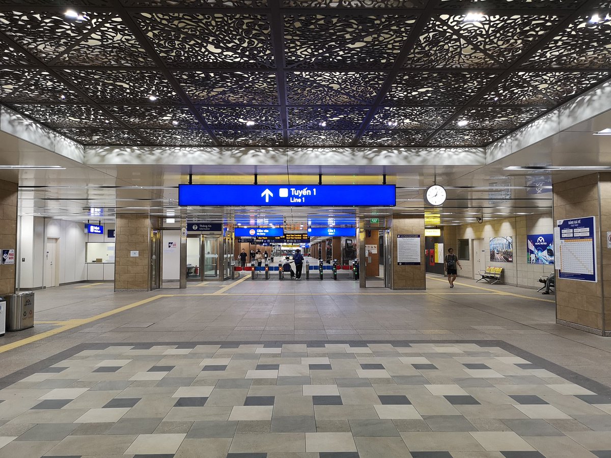 LCHQ_T's tweet image. ホーチミン地下鉄、JAPANを感じる