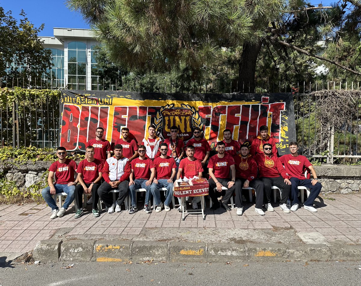 𝐁𝐔 𝐁𝐔̈𝐘𝐔̈𝐊 𝐀𝐈̇𝐋𝐄𝐍𝐈̇𝐍 𝐏𝐀𝐑𝐂̧𝐀𝐒𝐈 𝐎𝐋 !

STANT GÜNLÜKLERİ | Standımız gün boyu Farabi Kampüsü Alt Kapı girişinde açık olacaktır. Aramıza katılmak isteyen Galatasaray’lı kardeşlerimizi bekliyoruz.

#ultrAslanUNI